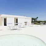 בית חווה Tenutayala - Residenza Agrituristica פראביטה