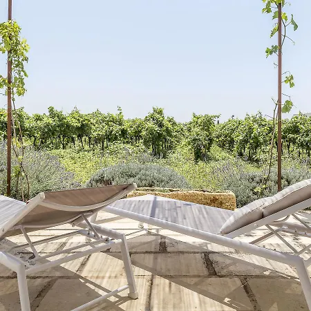 Farm stay Tenutayala - Residenza Agrituristica Parabita